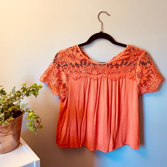 Elodie Orange Lace Flowy Top - Picture 4 of 4